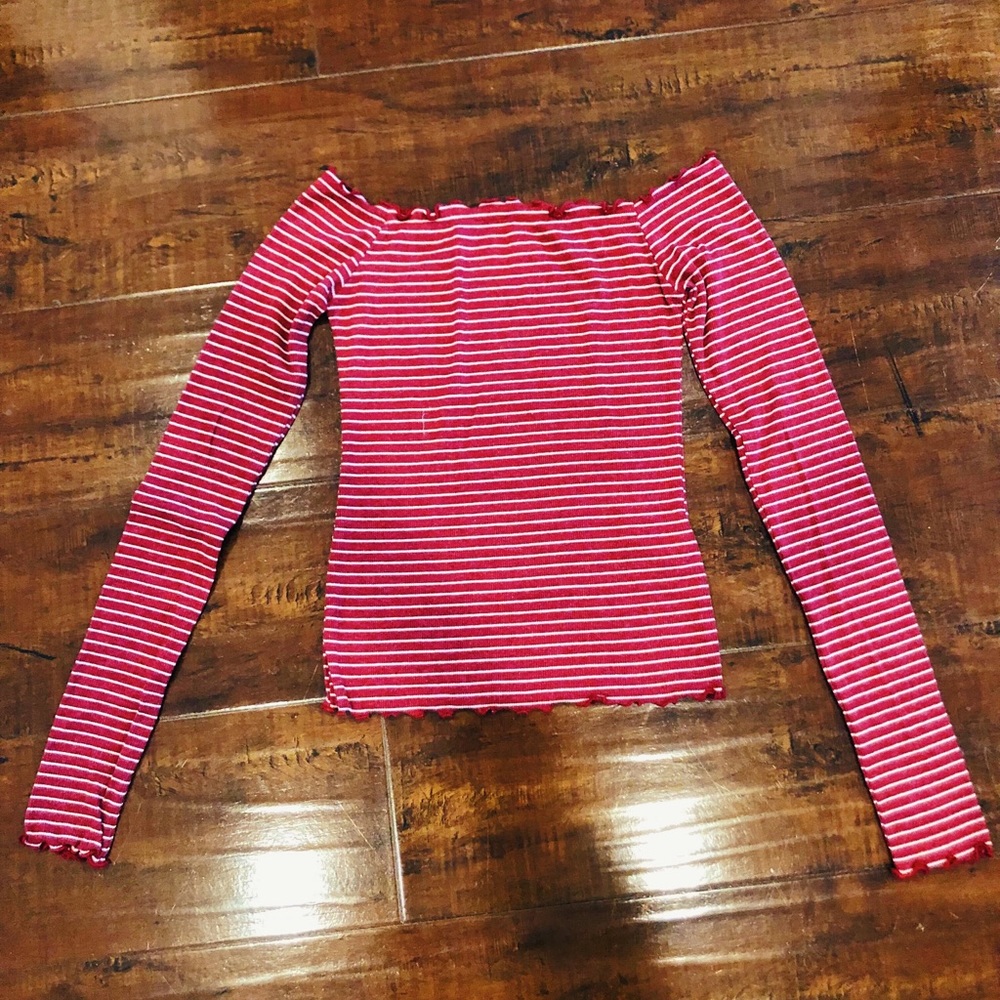 Pre-loved Hollister Off-the-Shoulder Long Sleeve ✨